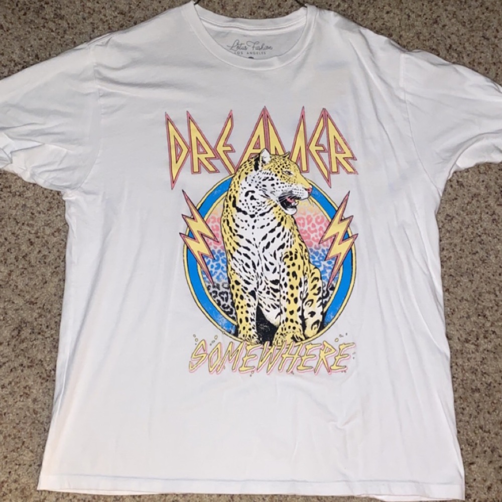 Women’s vintage graphic tee